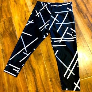 EUC Puma Capri Workout Pants Size M